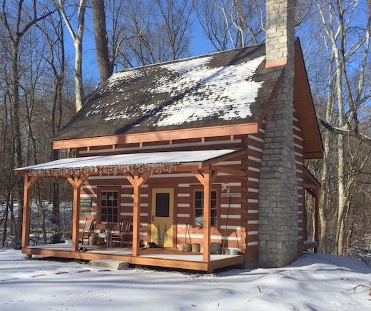Small and Tiny Log Cabin Homes